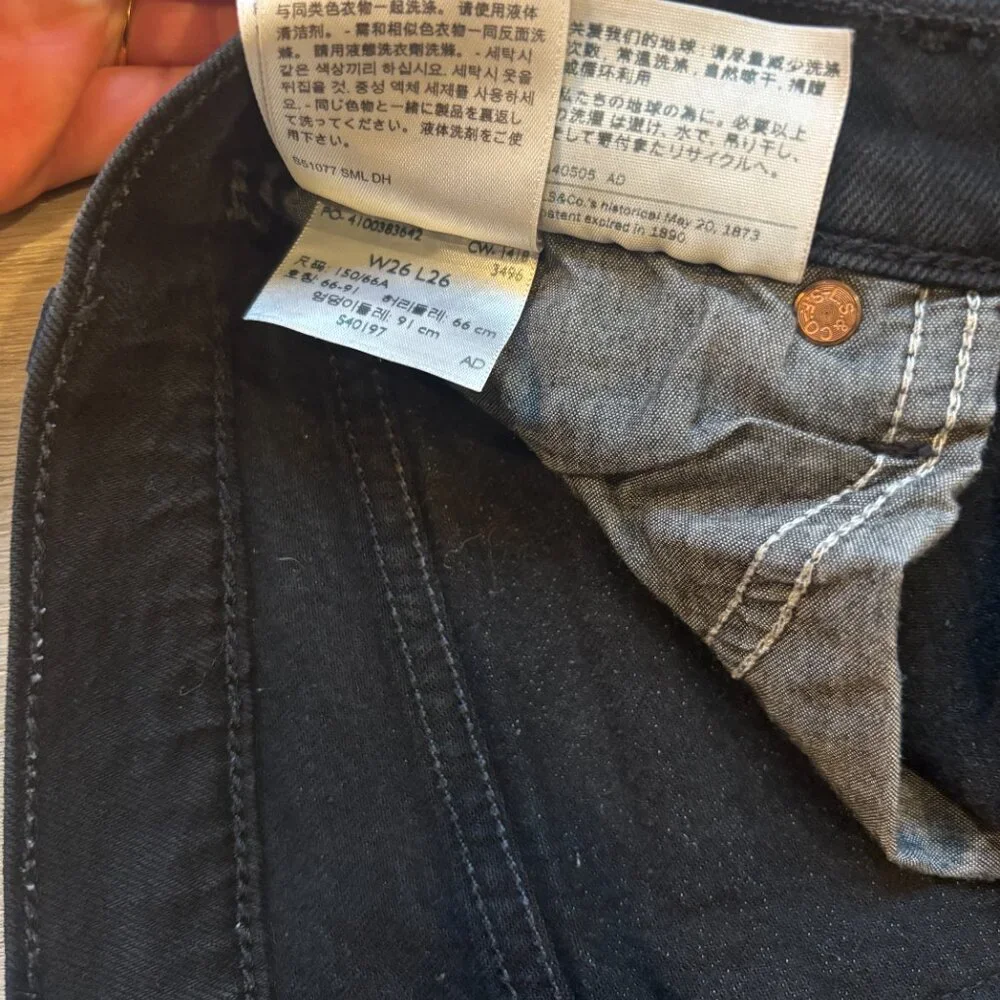 Levi's Women's Wedgie Straight Jeans Dark Black Size 26x26 - Picture 5 of 10